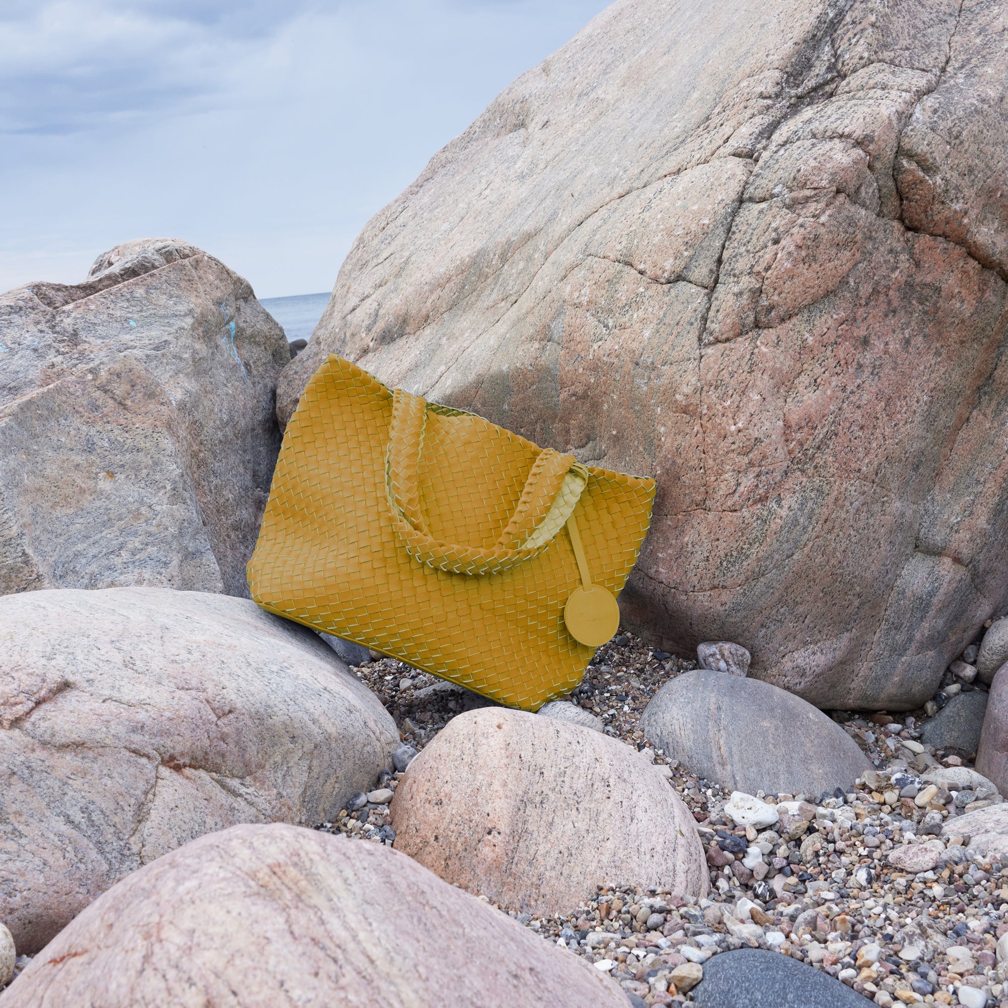 Reversible Tote bag BAG08 M | Citronella Lime Green Metallic | Bag | Ilse Jacobsen