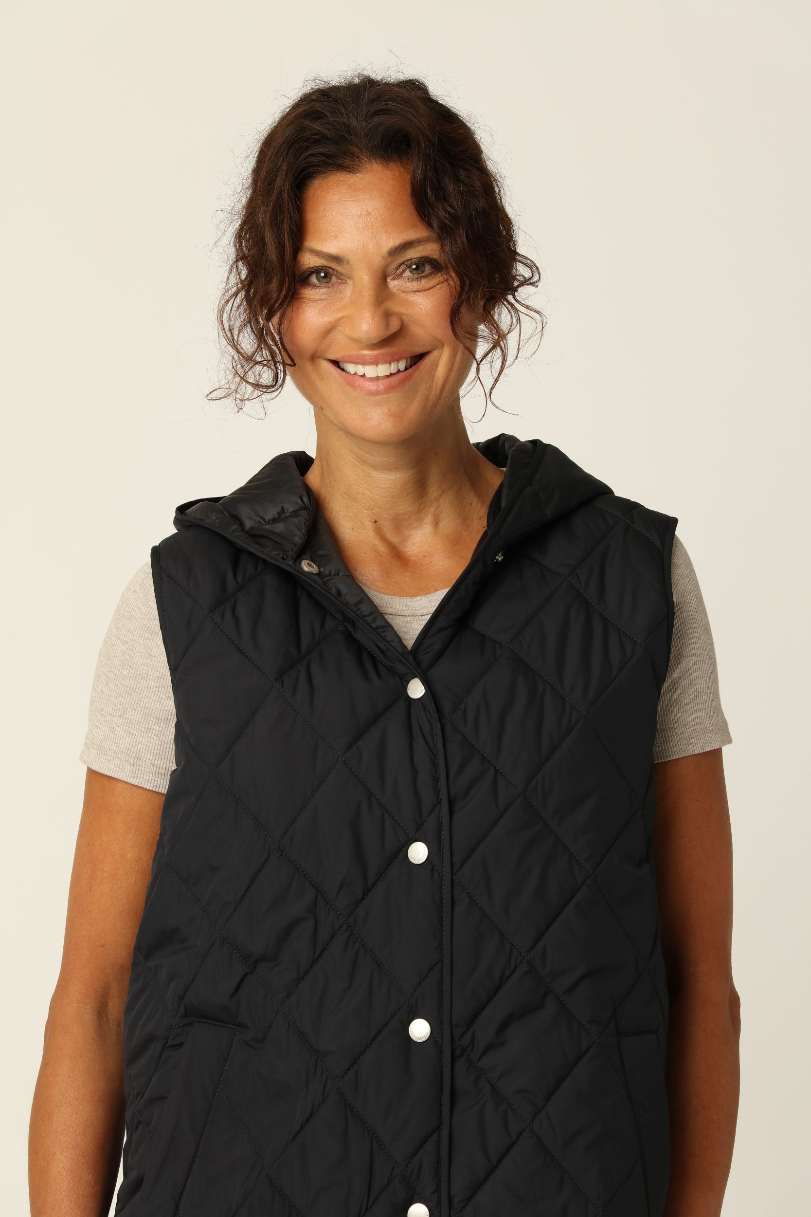 Lang Gewatteerd Vest BEAT02 | Dark Indigo | Vest | Ilse Jacobsen