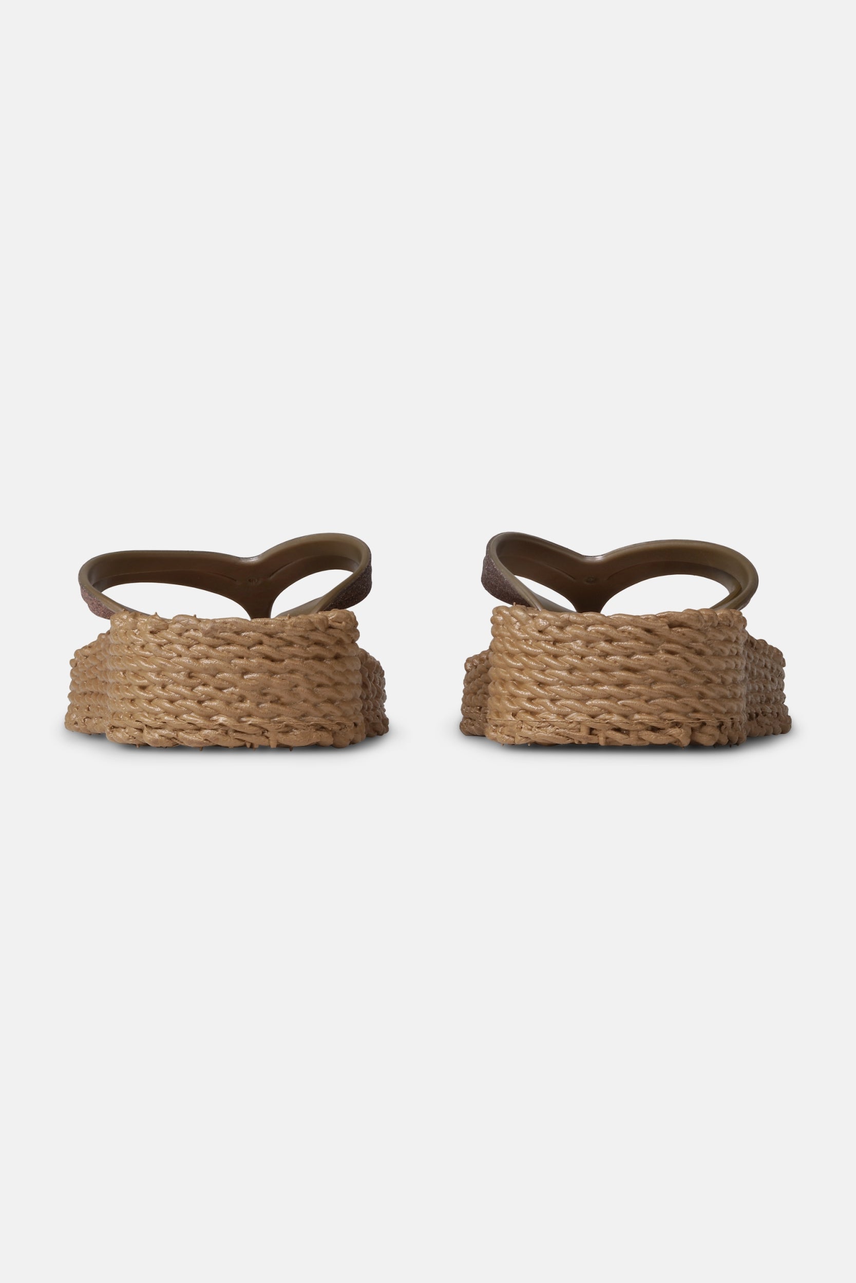 Slippers met lichte plateauzool CHEERFUL13 | Mocca | Flip Flop | Ilse Jacobsen