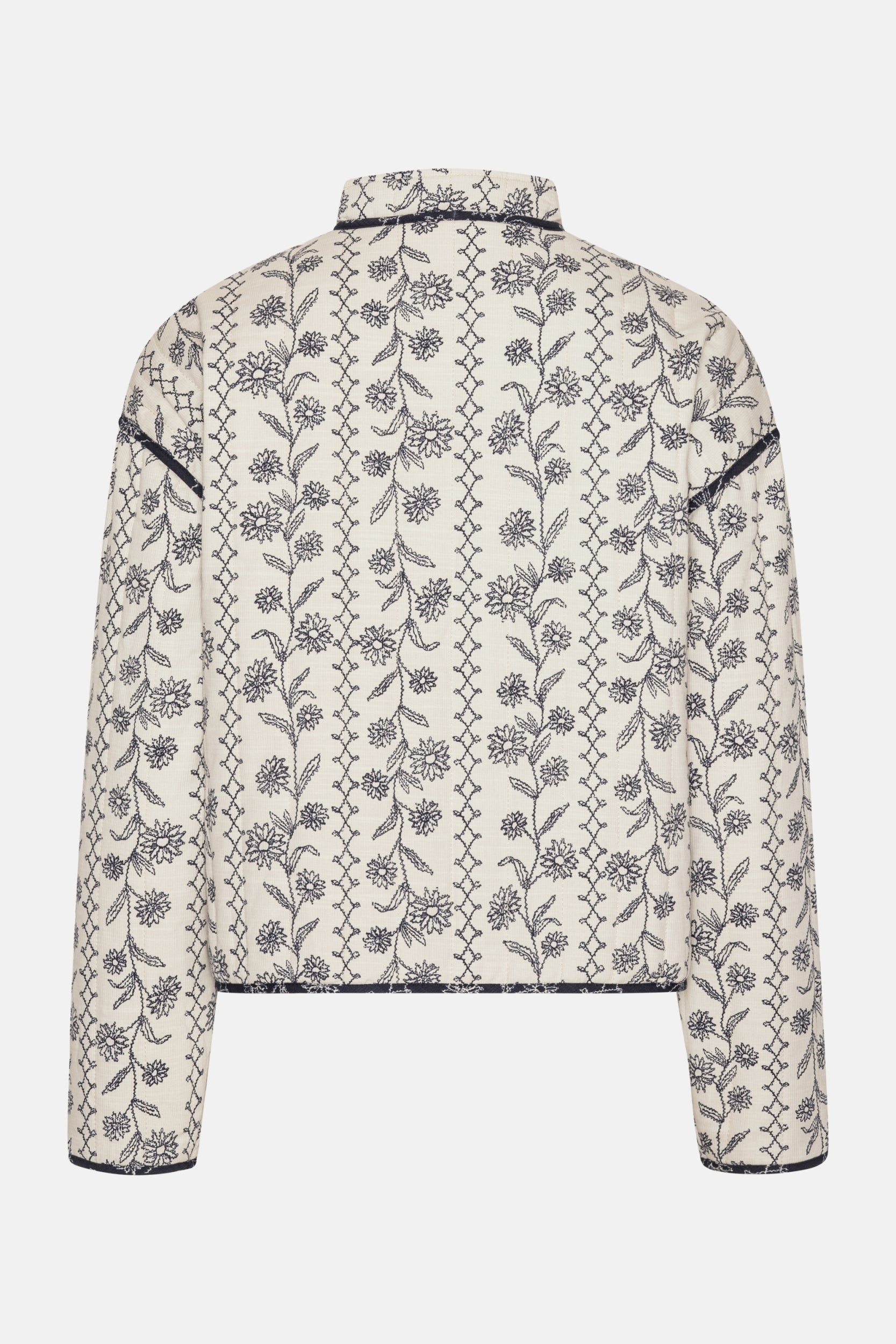 Korte Gewatteerde Jas OTTOMAQUILT01P | White Wildflower | Jacket | Ilse Jacobsen