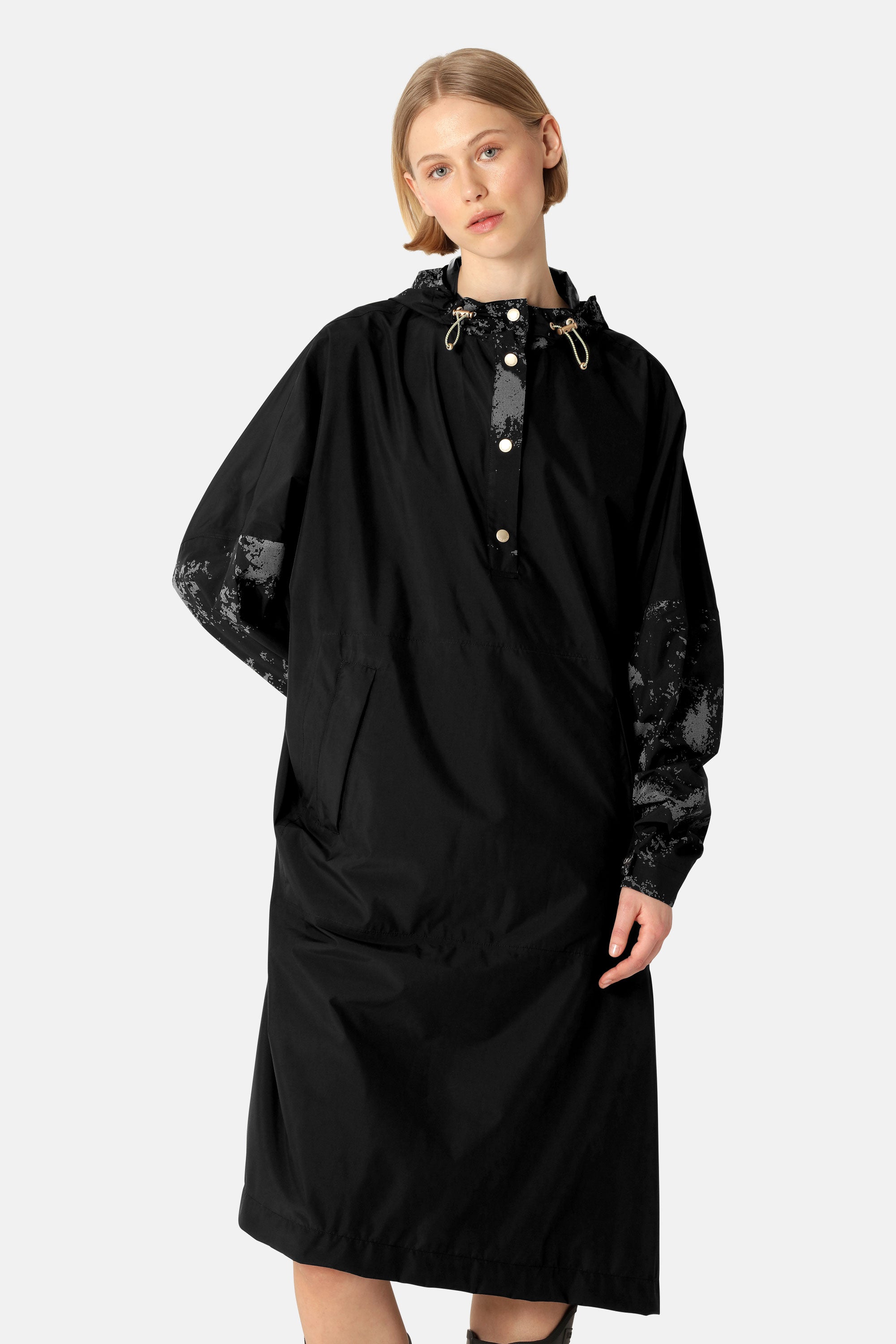 Poncho Regenjas RAIN222SPR | Black | Poncho | Ilse Jacobsen