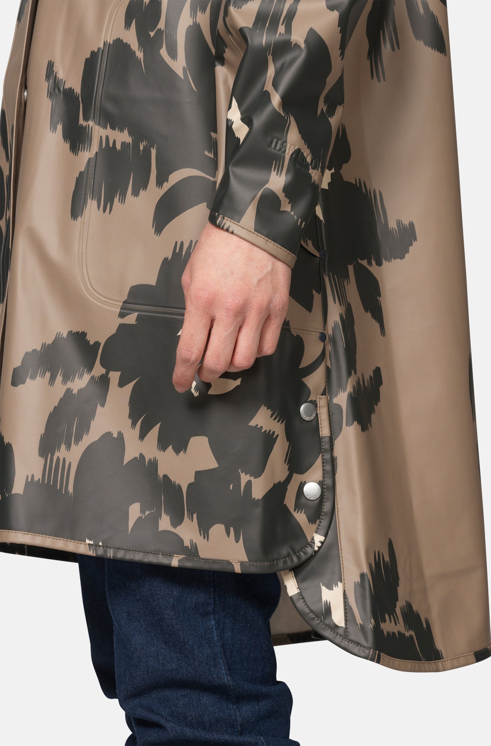 Regenjas met bloemenprint RAIN71P | Floral Decors | Raincoat | Ilse Jacobsen
