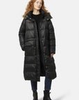 Lange Donzen Winterjas WALK11 - Black 001 | Black | Coat | Ilse Jacobsen