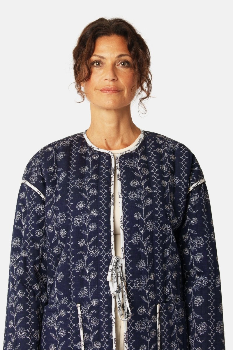 Gewatteerde Jas OTTOMAQUILT04P | Dark Wildflower | Jacket | Ilse Jacobsen