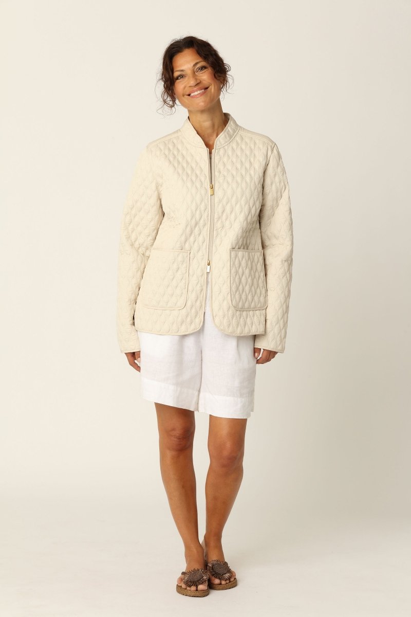 Korte Gewatteerde Jas ALLY07 | Kit | Jacket | Ilse Jacobsen