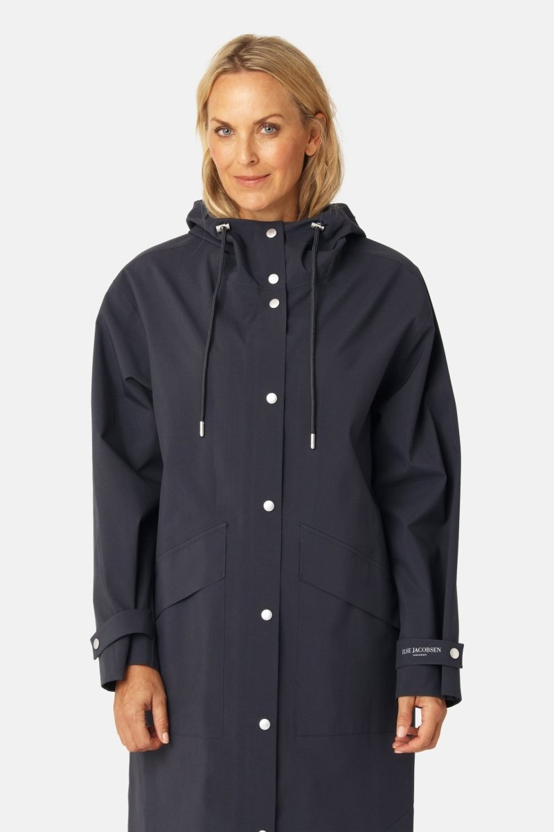 Lange Regenjas GENTLERAIN01 | Dark Indigo | Raincoat | Ilse Jacobsen