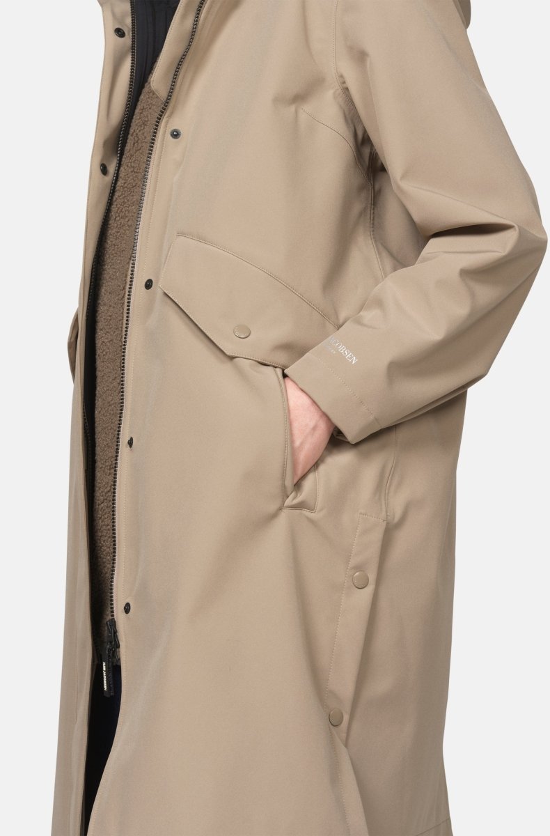 Lange softshell regenjas DAYBREAK03 | Greige | Raincoat | Ilse Jacobsen