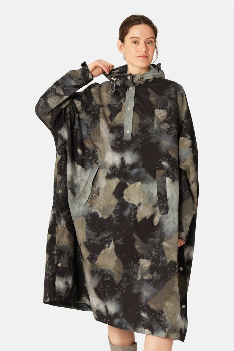 Poncho Regenjas RAIN222SPRP | Moss Print | Poncho | Ilse Jacobsen