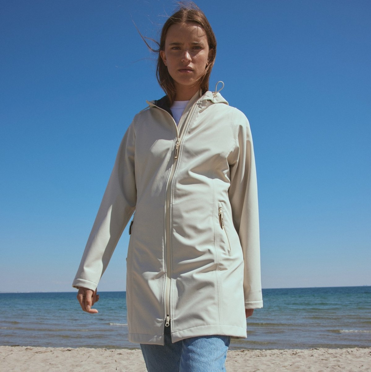 Softshell Regenjas DAYBREAK01 | Bleached Sand | Raincoat | Ilse Jacobsen