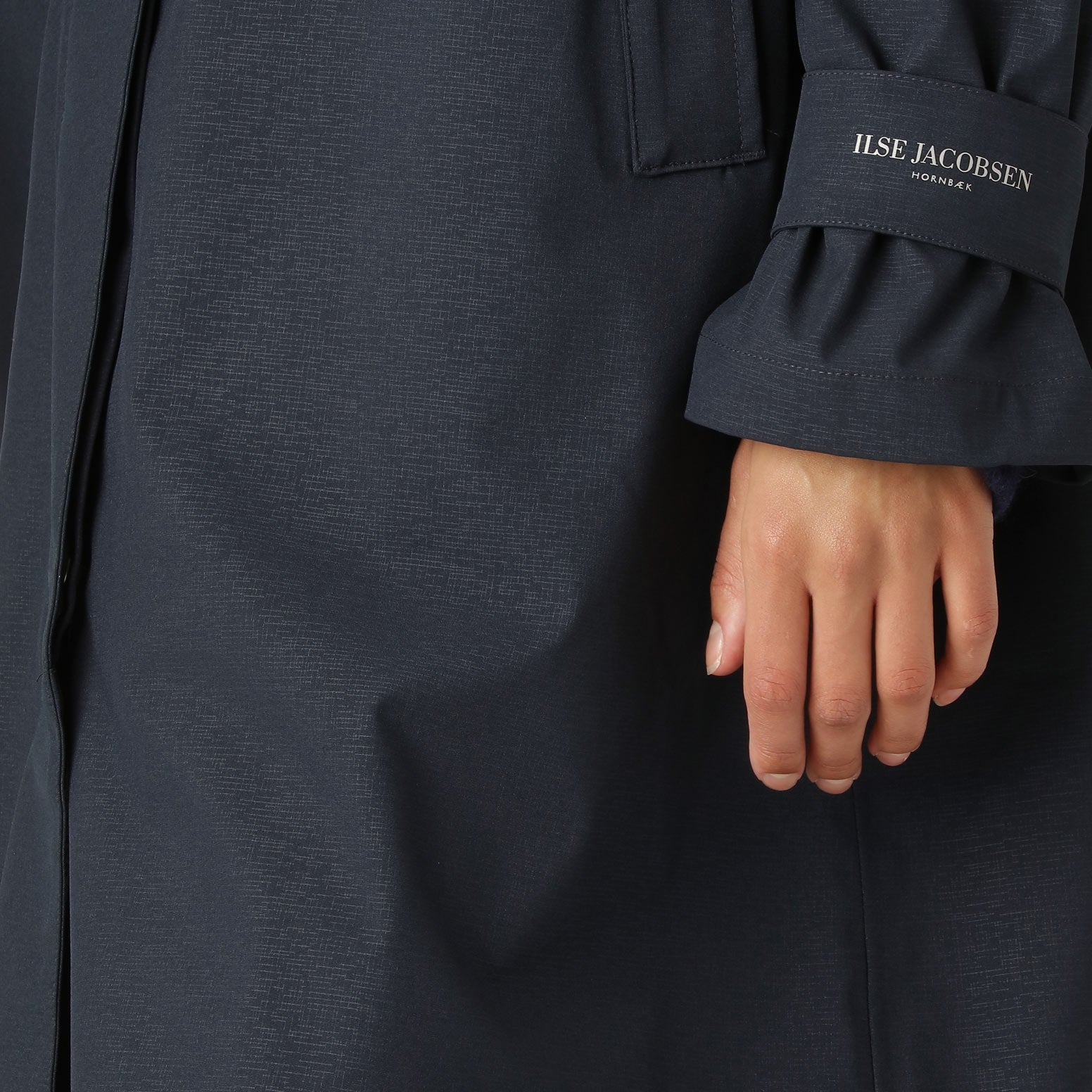 Regenjas RAIN203 | Dark Indigo | Raincoat | Ilse Jacobsen