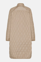 Lange Gewatteerde Jas AROS05 | Wheat | Jacket | Ilse Jacobsen