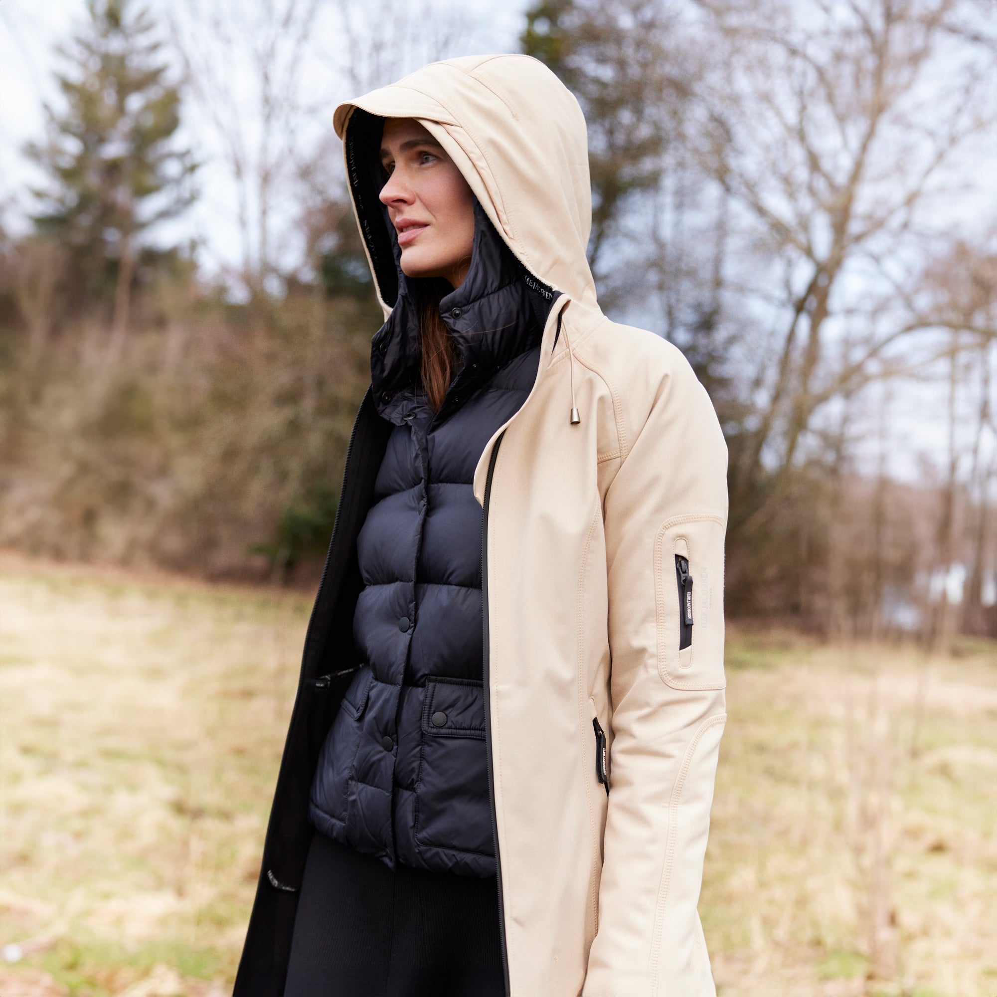 Softshell regenjas lang RAIN37L - 191 Beige | Beige | Raincoat | Ilse Jacobsen
