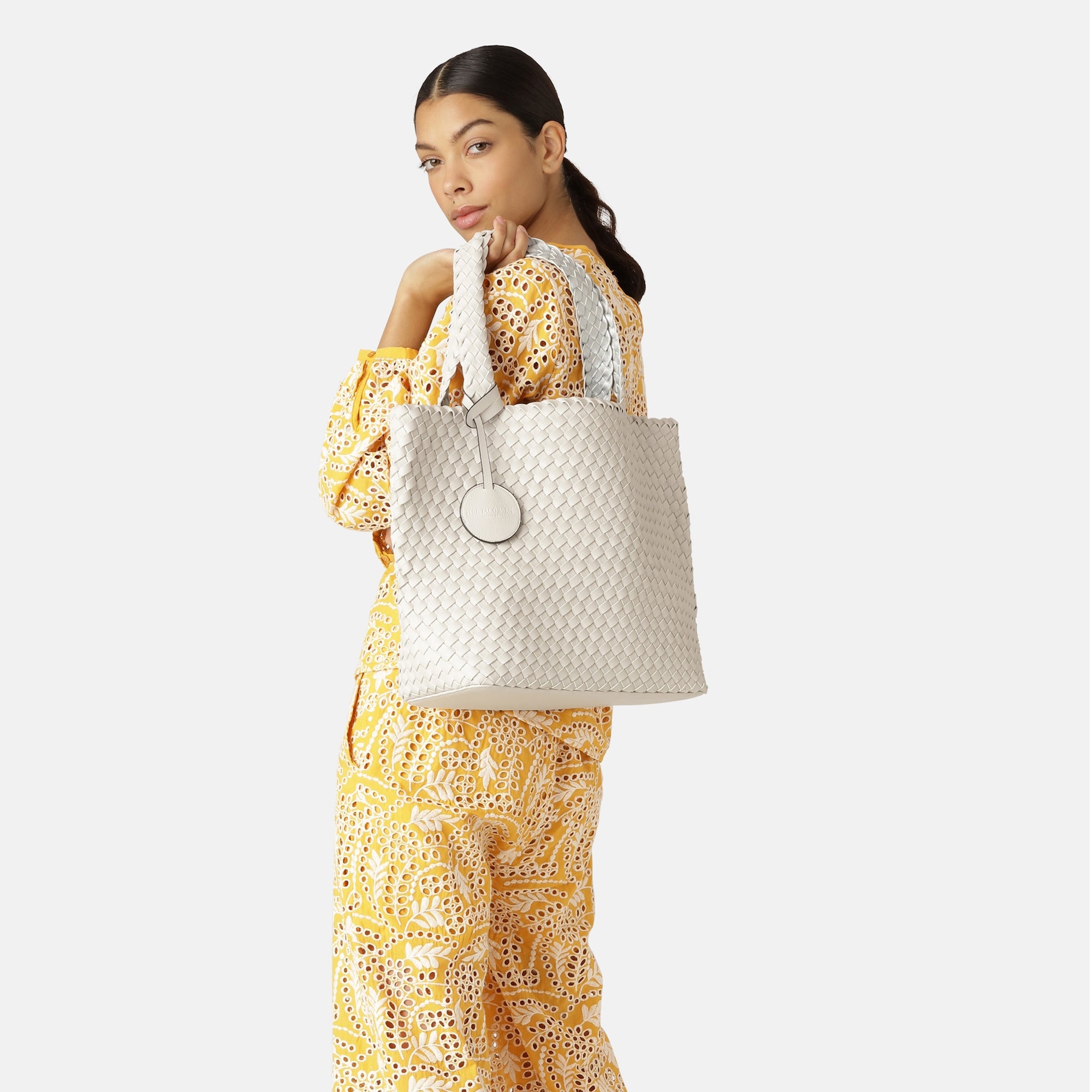 Reversible Tote bag BAG08 M - 100710 White Silver | White Silver | Bag | Ilse Jacobsen