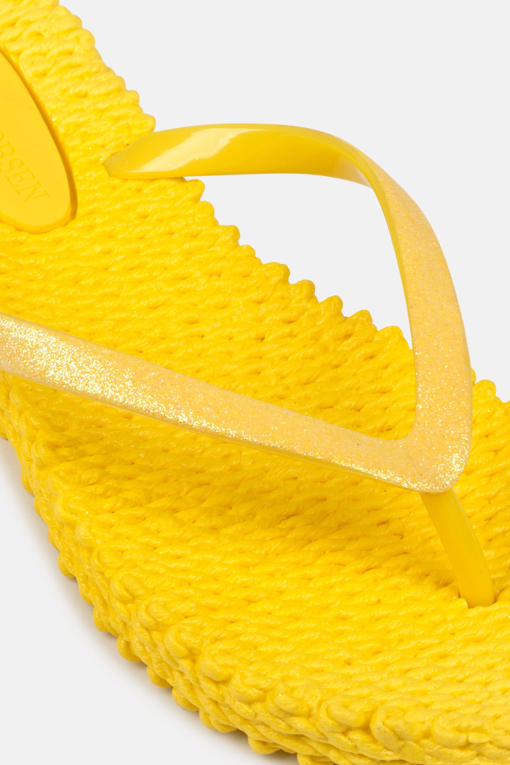 Slippers met subtiele glitter CHEERFUL01 | Yellow | Flip Flop | Ilse Jacobsen