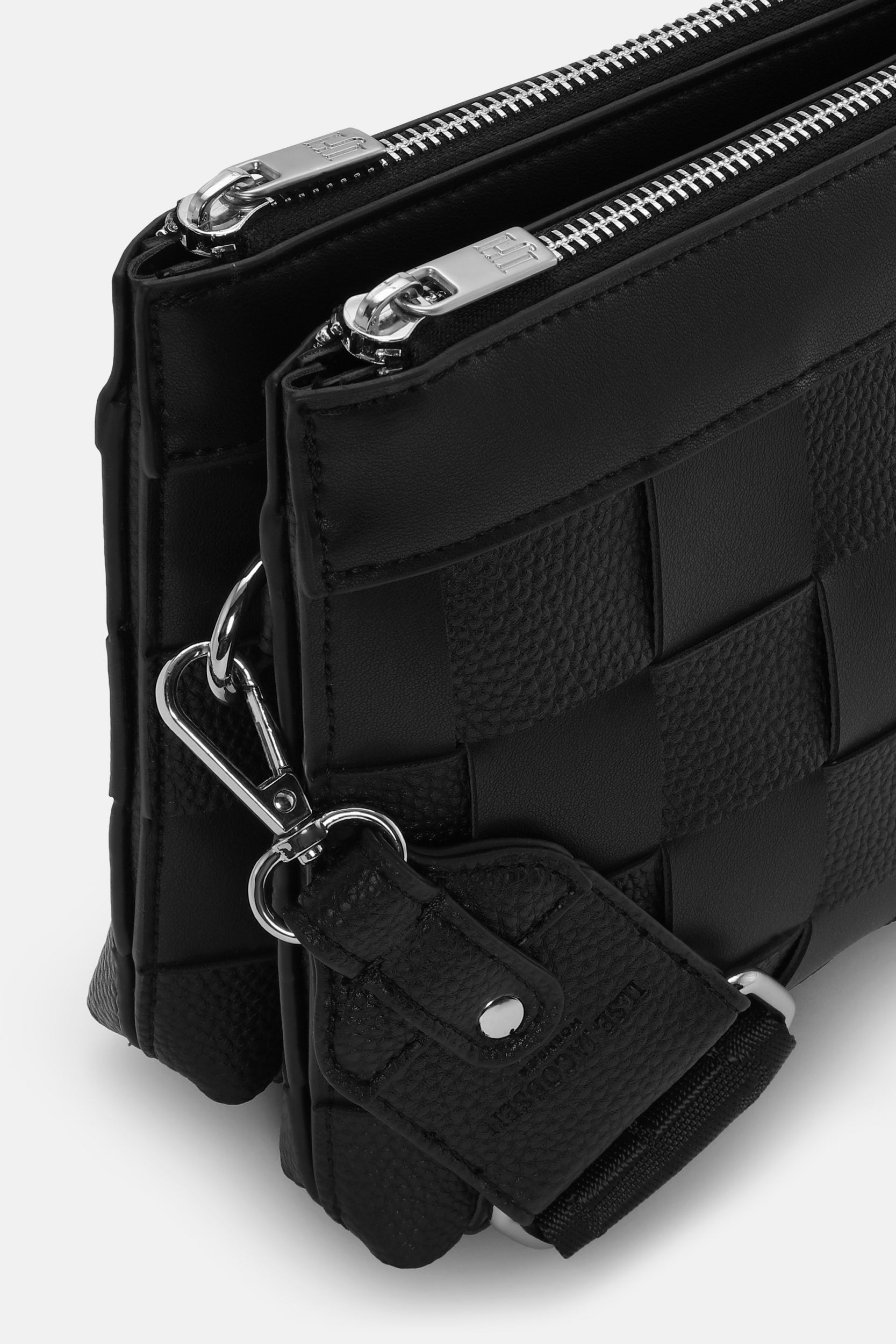 Gevlochten Crossbody CHIP02 - 001 Black | Black | Bag | Ilse Jacobsen