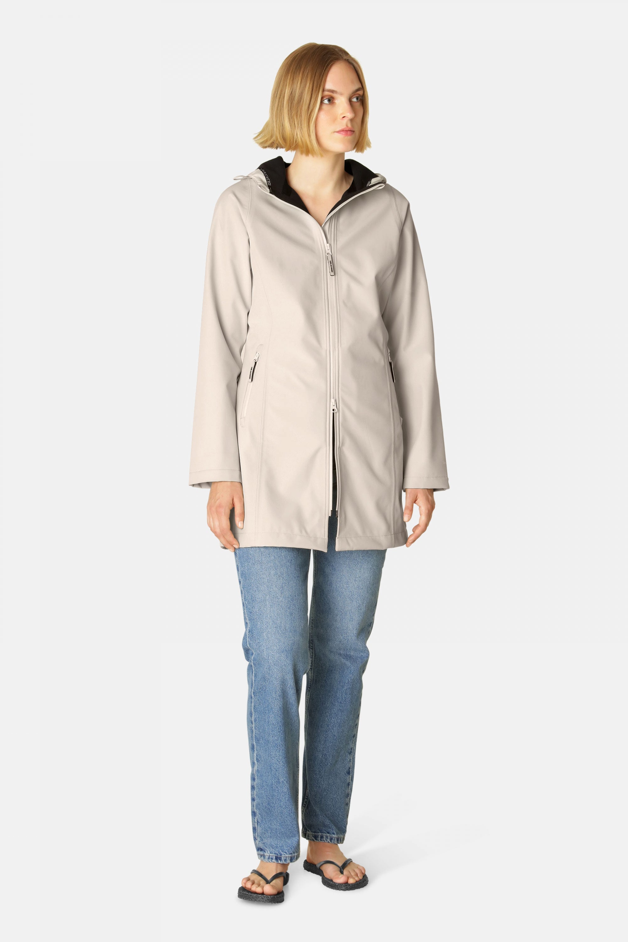 Softshell Regenjas DAYBREAK01 - 132 Bleached Sand | Bleached Sand | Raincoat | Ilse Jacobsen