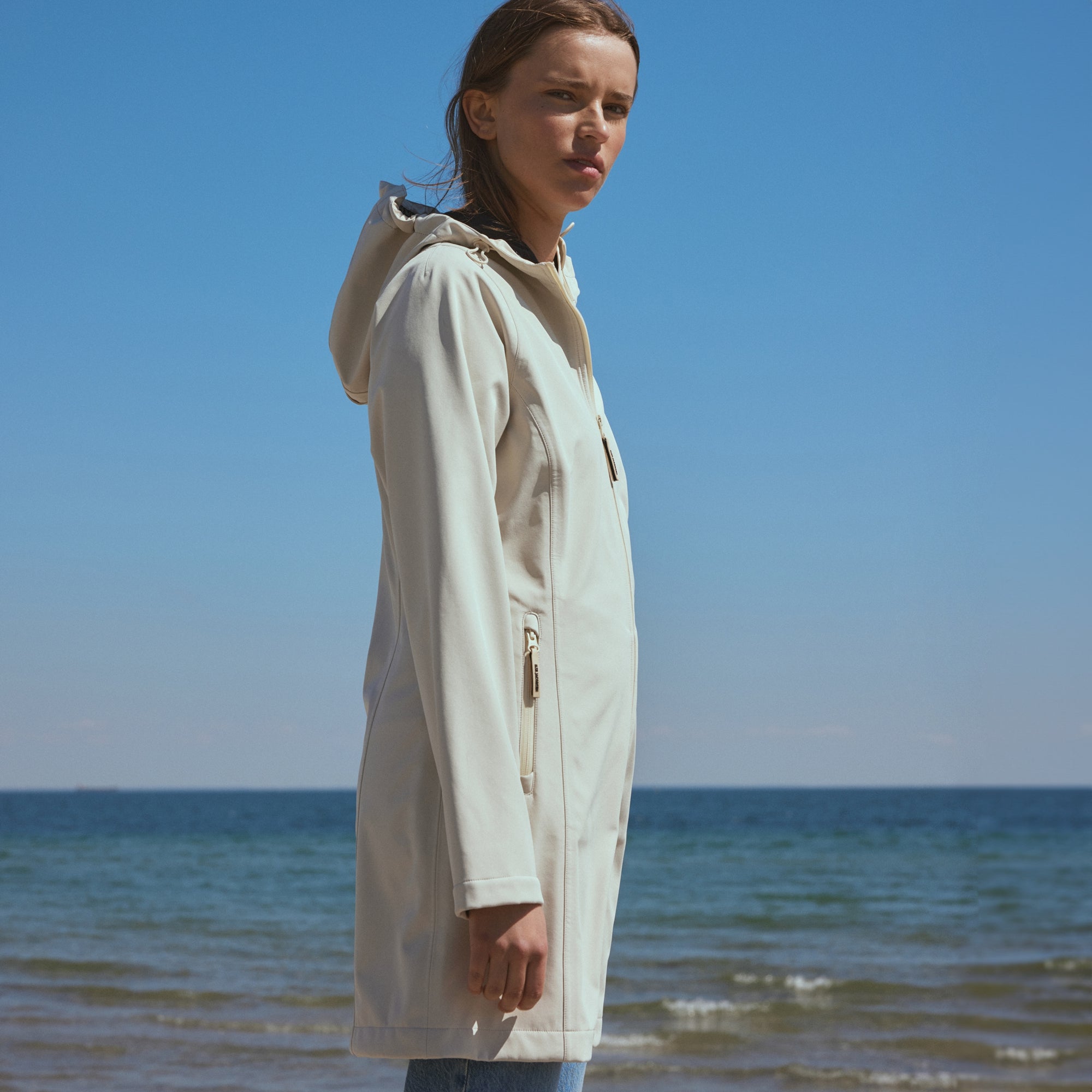 Softshell Regenjas DAYBREAK01 - 132 Bleached Sand | Bleached Sand | Raincoat | Ilse Jacobsen