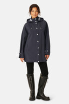 Regenjas GENTLERAIN02 | Dark Indigo | Jacket | Ilse Jacobsen