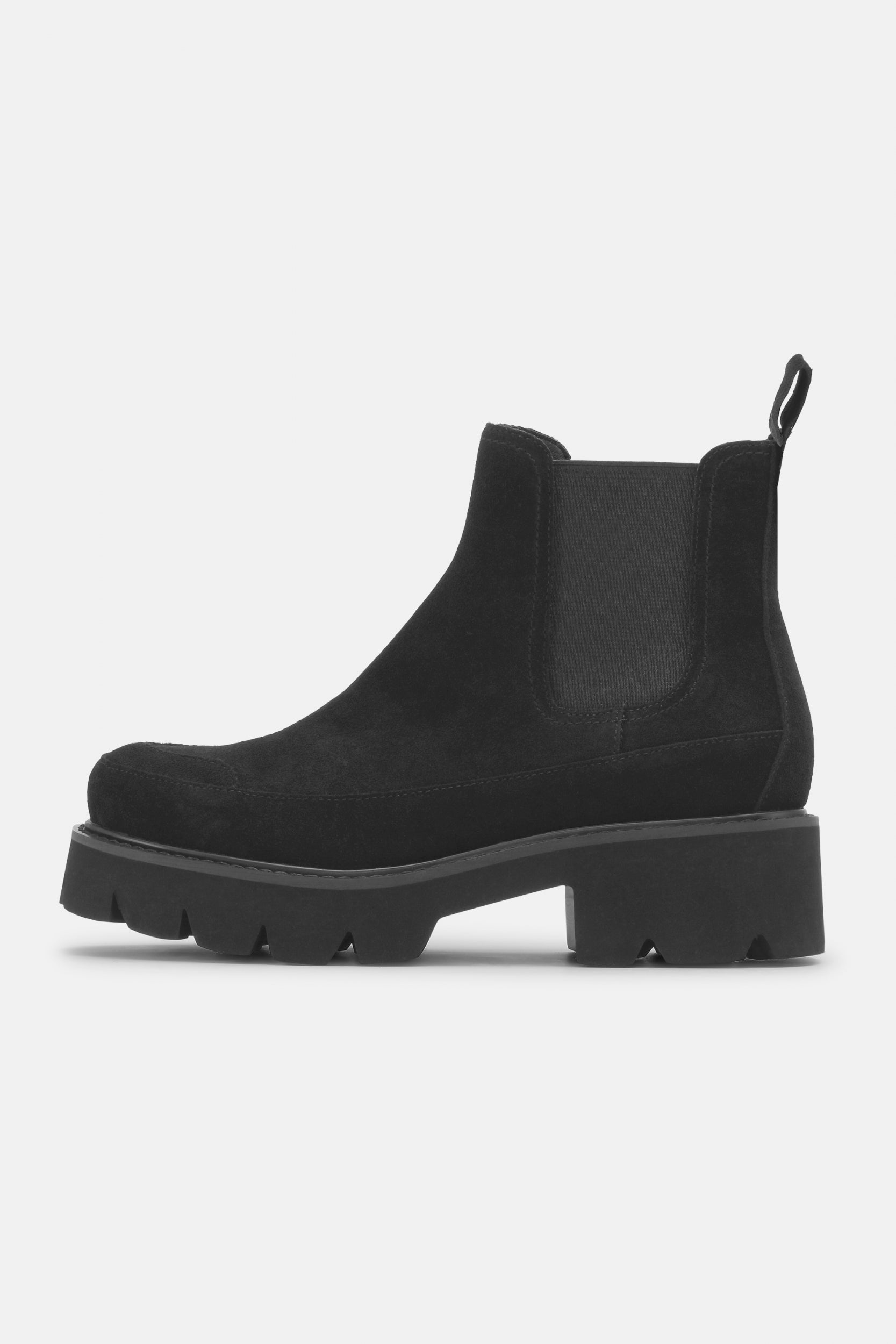 Suède Chelsea Enkellaarzen MILEY6010 - Black 001 | Black | Boots | Ilse Jacobsen