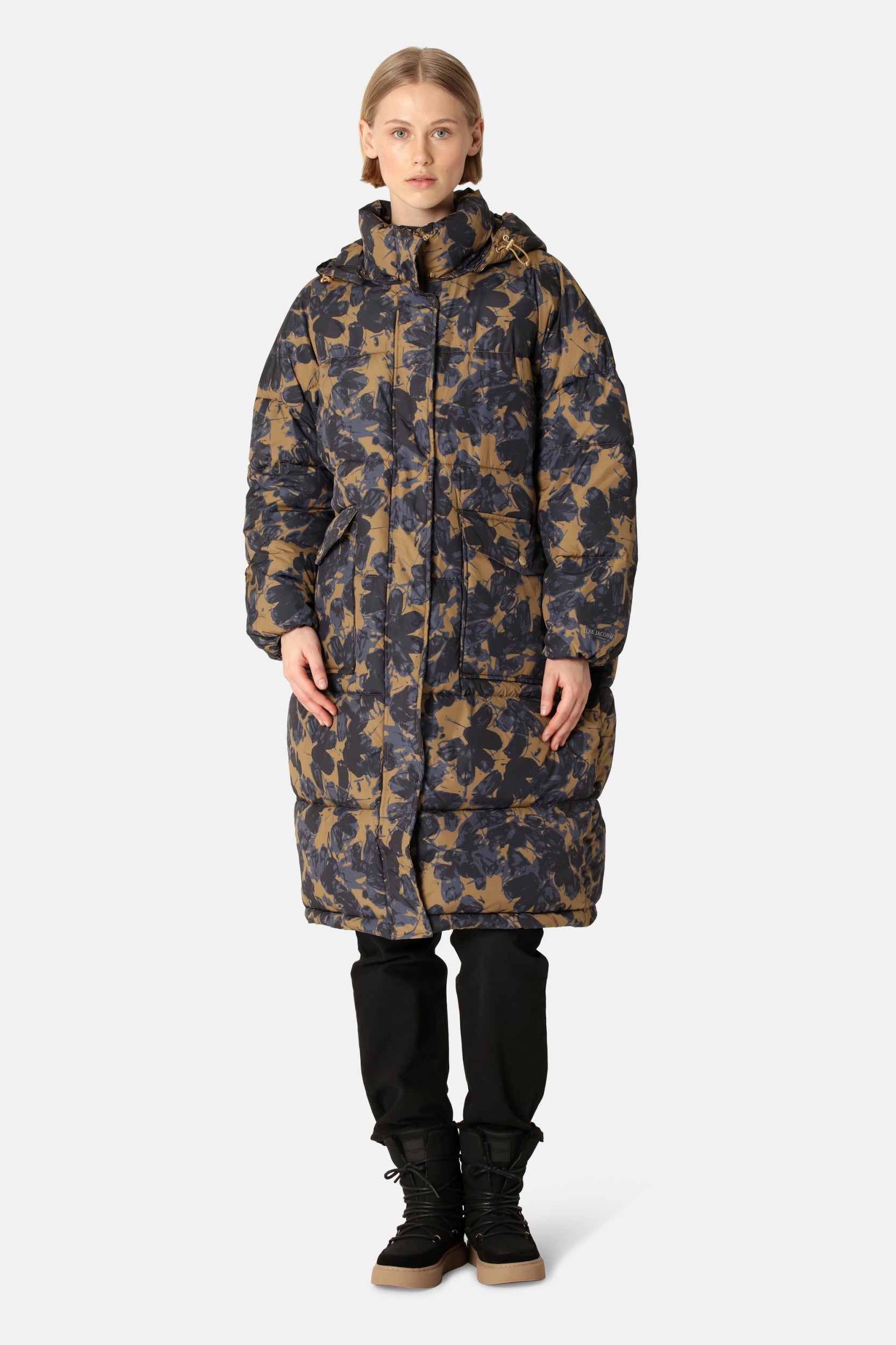 Lange Winterjas PEPPY06P - 126 Beige Butterfly | Beige Butterfly | Coat | Ilse Jacobsen