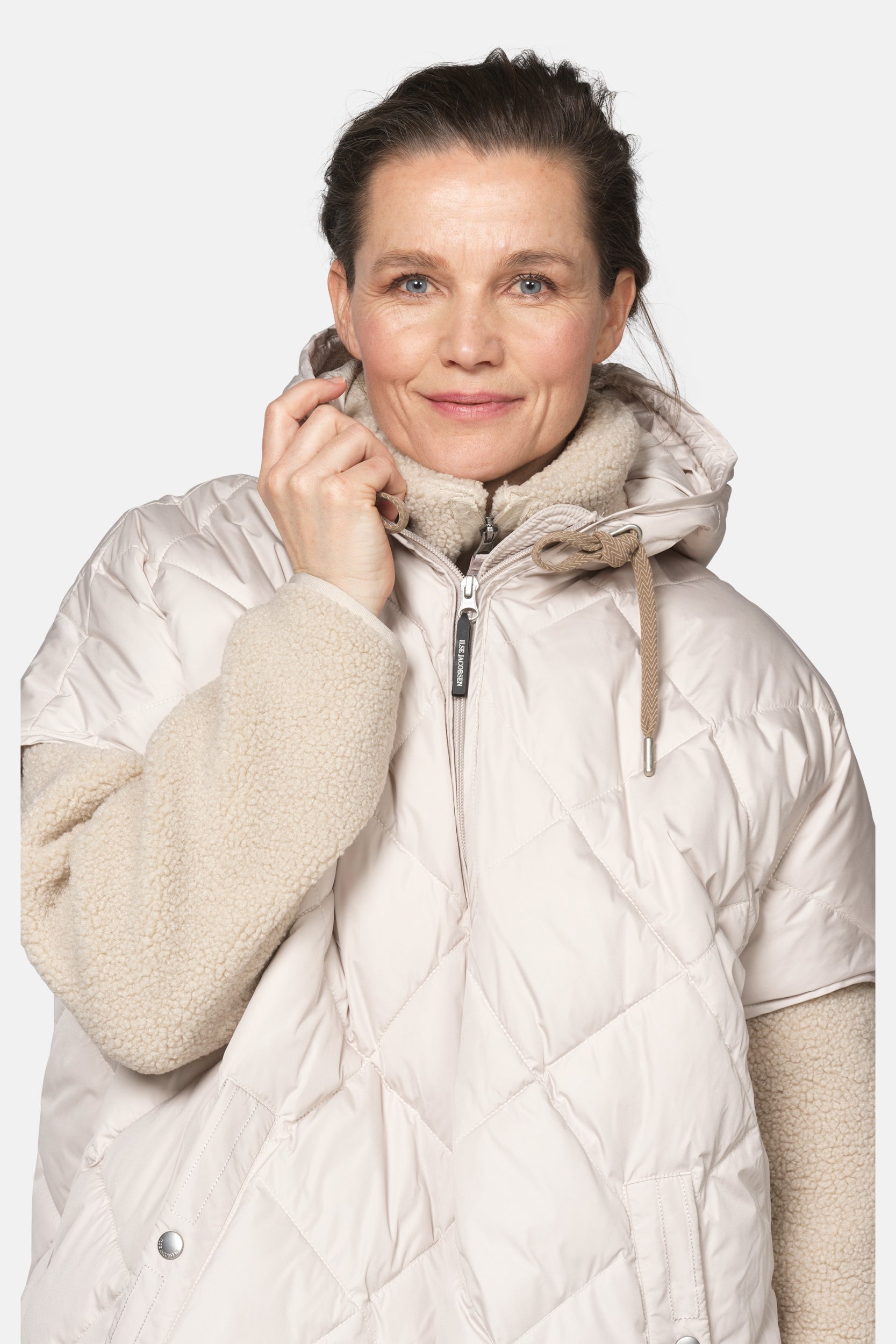 Gewatteerde cape PEPPY12 | Silver Grey | Cape | Ilse Jacobsen