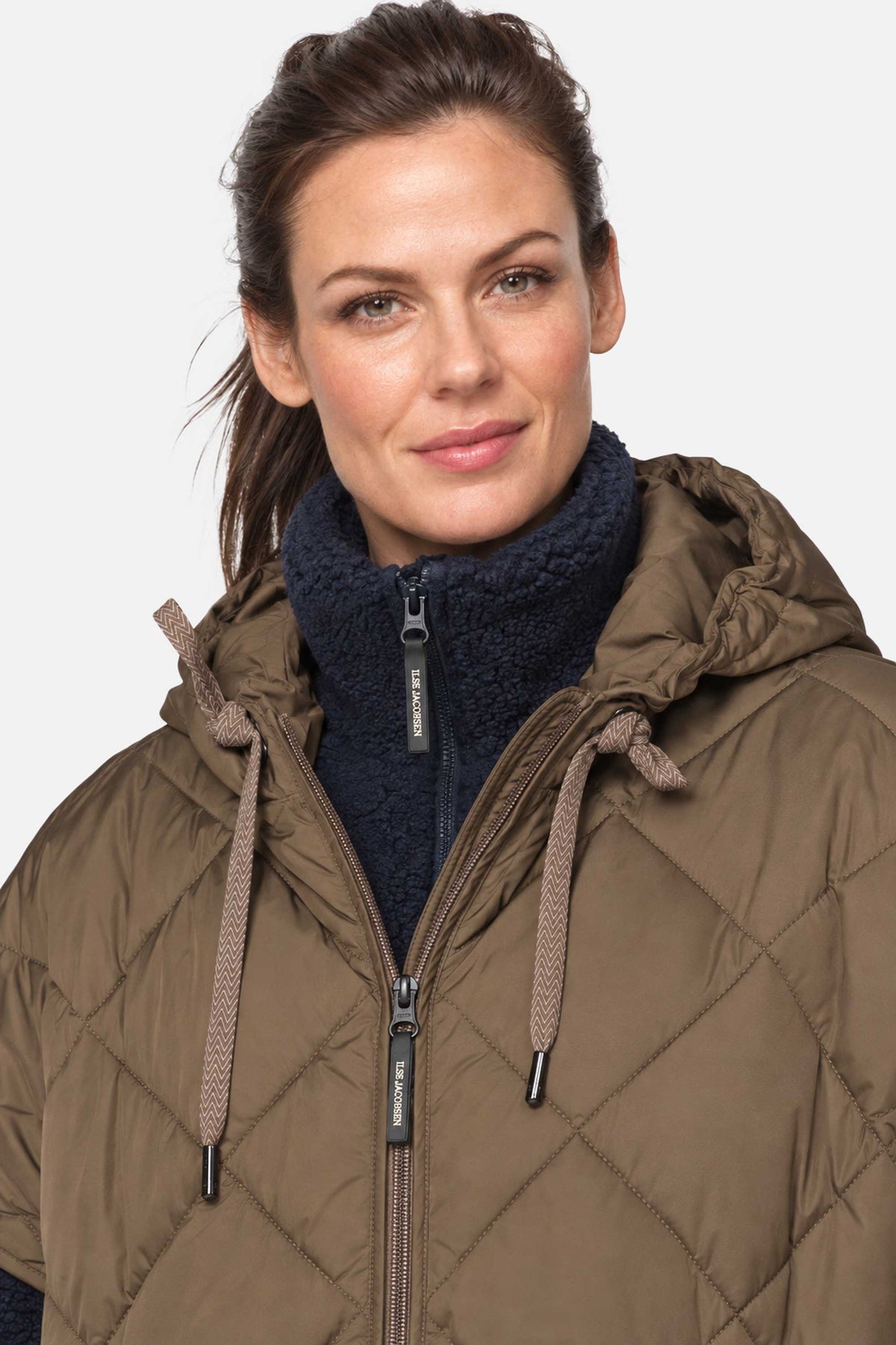 Gewatteerde cape PEPPY12 | Mud | Cape | Ilse Jacobsen