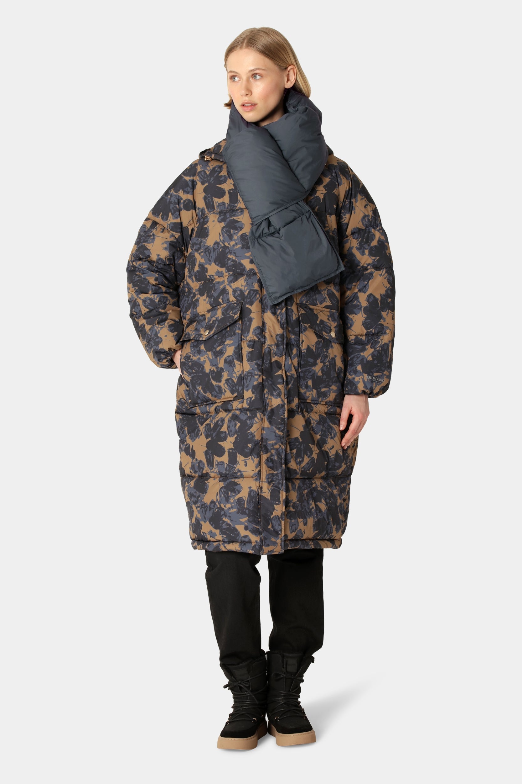 Gewatteerde Sjaal PEPPYS08 | Ombre Blue | Scarf | Ilse Jacobsen