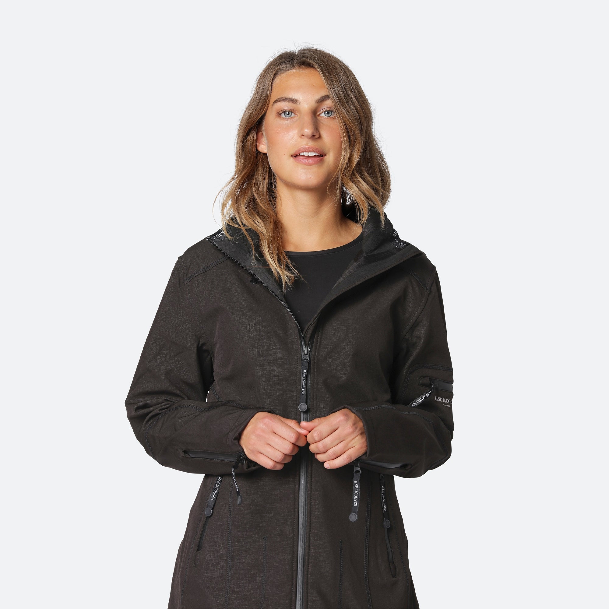 Softshell regenjas RAIN07 - 001 Black | Black | Raincoat | Ilse Jacobsen