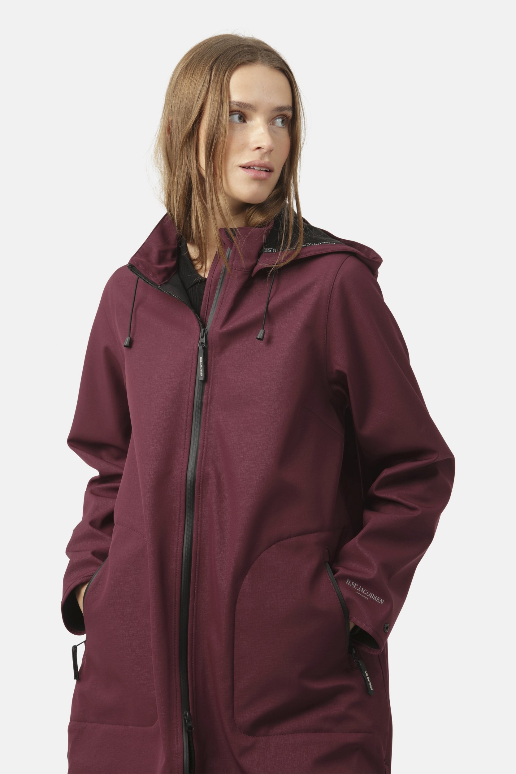 Softshell Regenjas RAIN128 - Maroon Banner 307 | Maroon Banner | Raincoat | Ilse Jacobsen