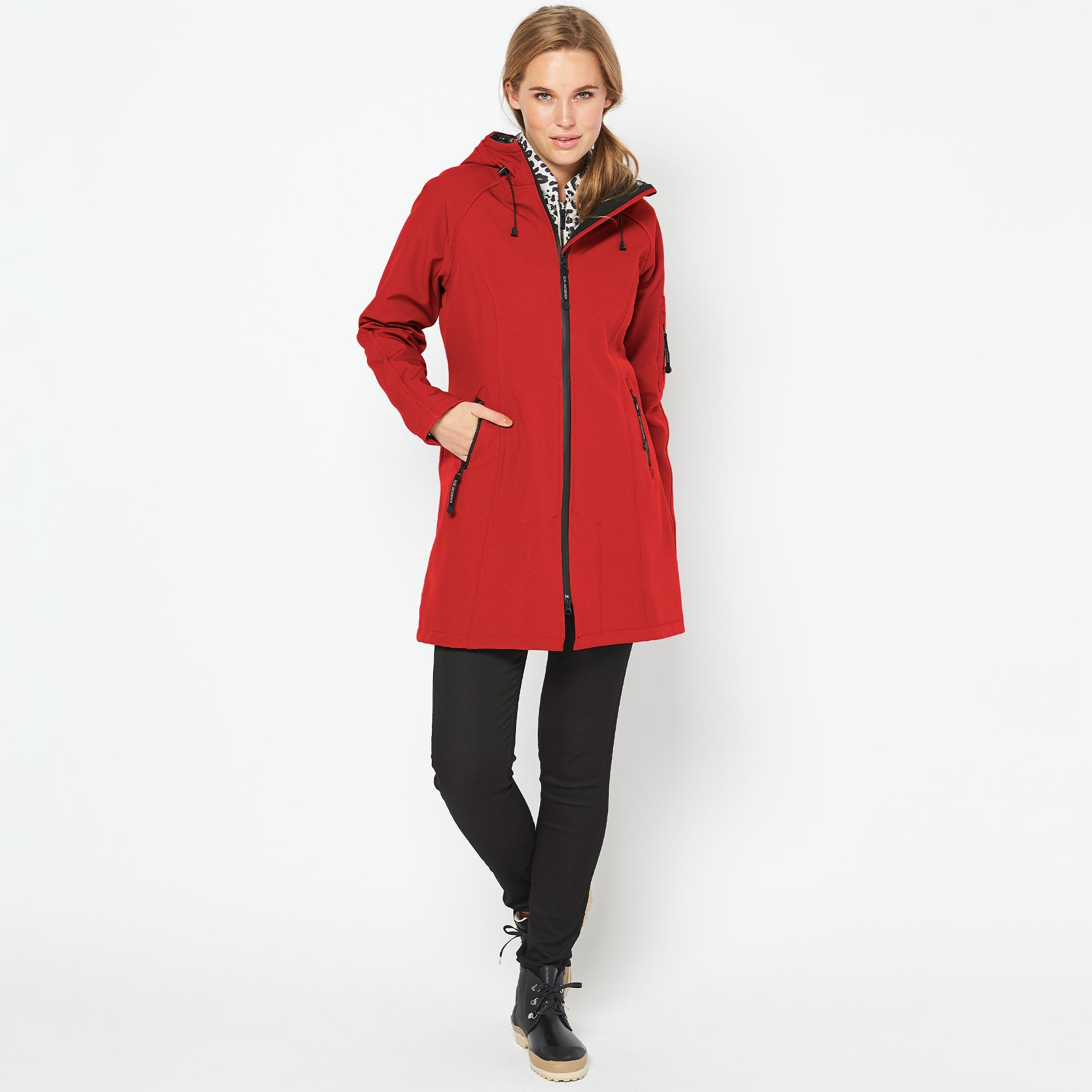 Softshell regenjas RAIN37 - 303 Deep Red | Deep Red | Raincoat | Ilse Jacobsen