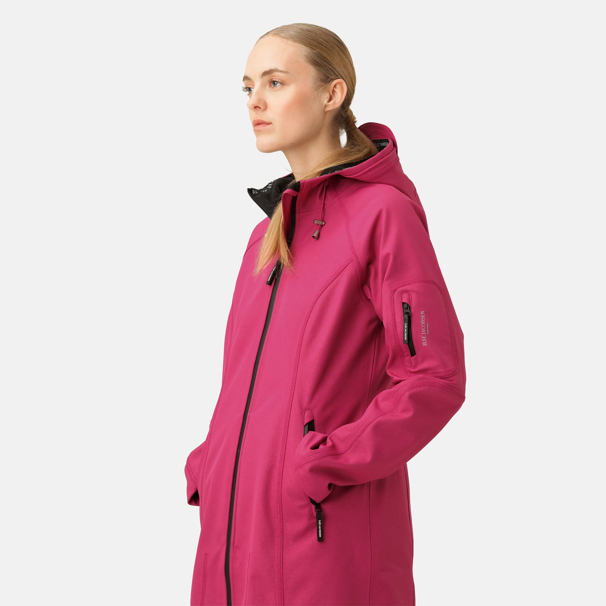 Softshell regenjas RAIN37 - Sangria 933 | Sangria | Raincoat | Ilse Jacobsen