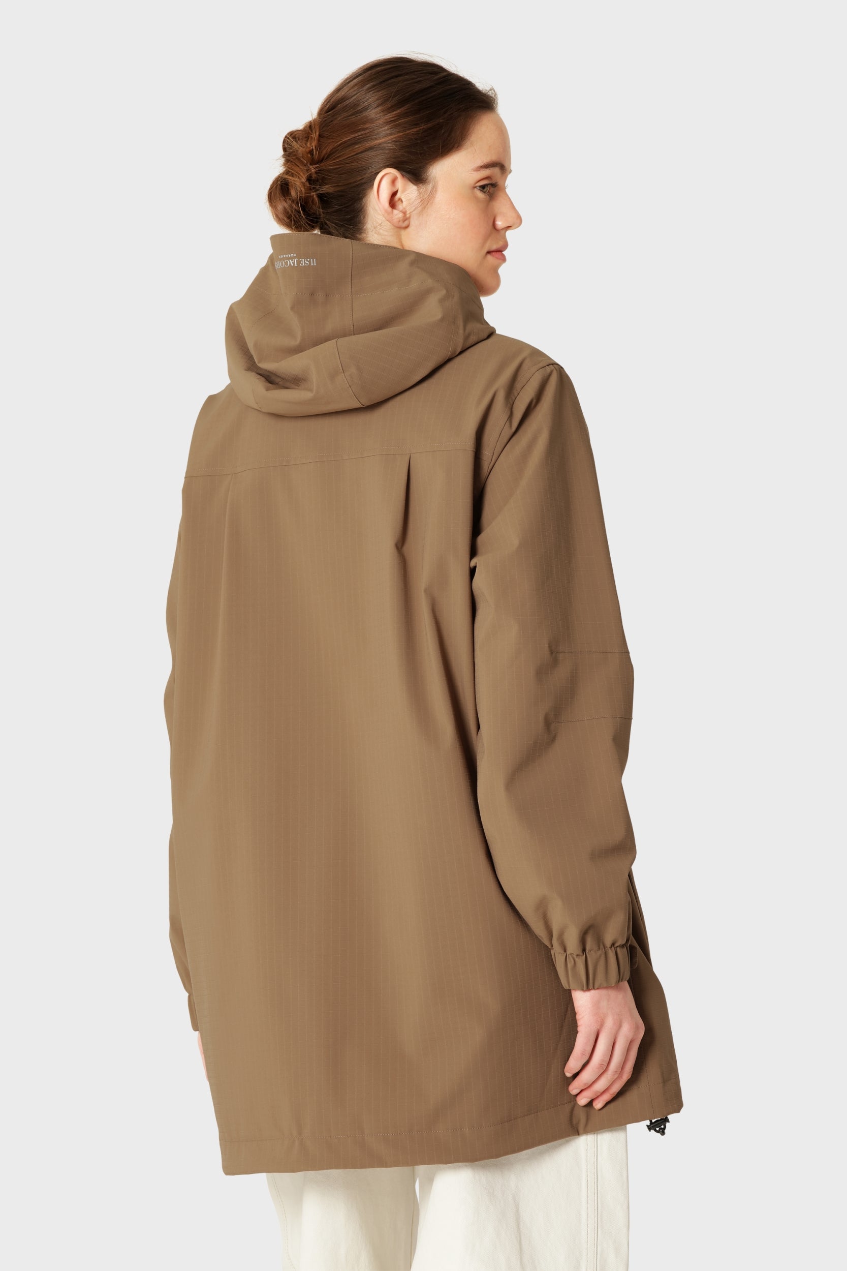 Korte Winterjas THERMAL09 | Mocca | Coat | Ilse Jacobsen