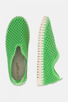 Instappers TULIP3275 beige zool | Bright Green | Shoes | Ilse Jacobsen