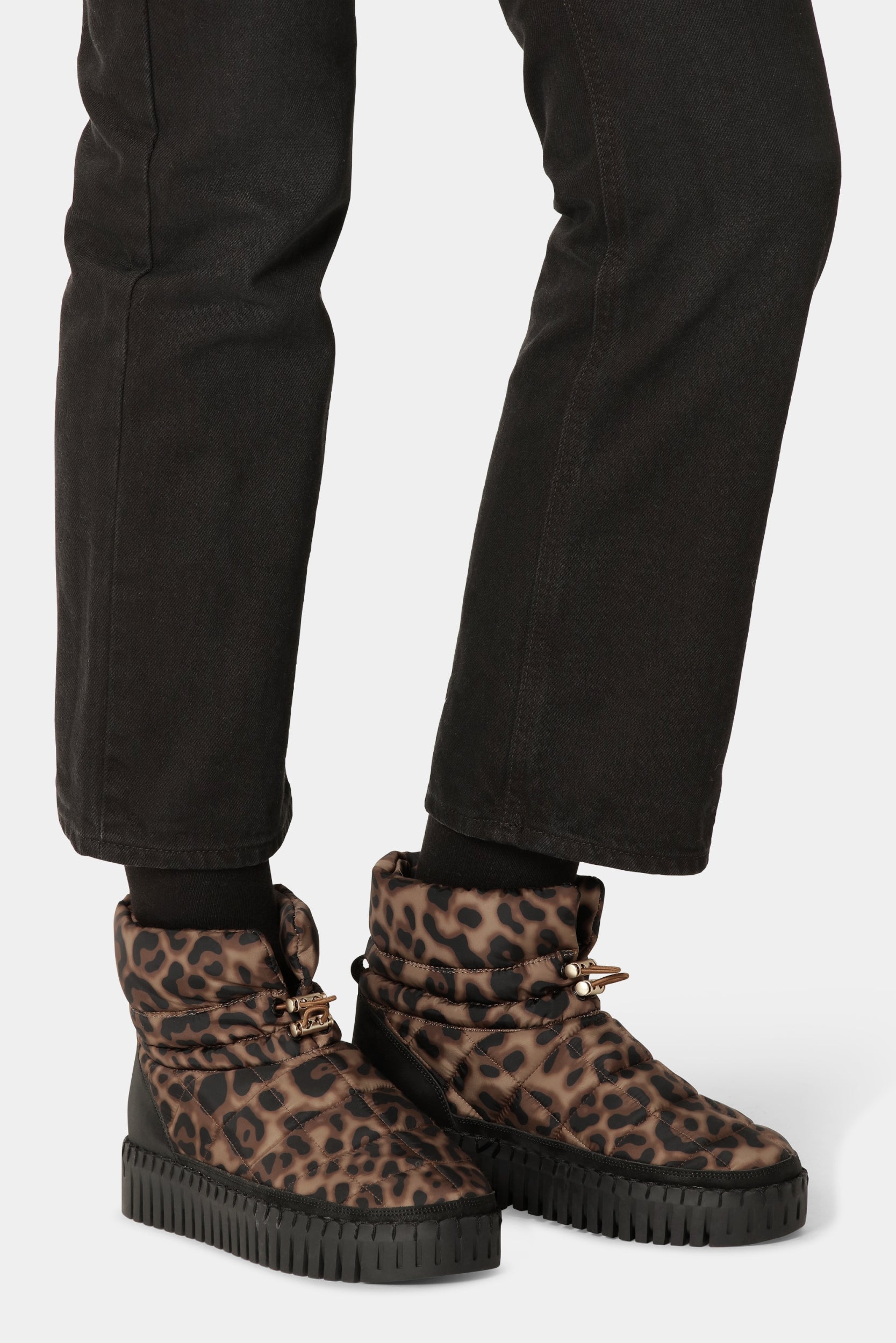 Tulip Gewatteerde Enkelboots TULIP6082 | Brown Panthera Print Black | Shoes | Ilse Jacobsen