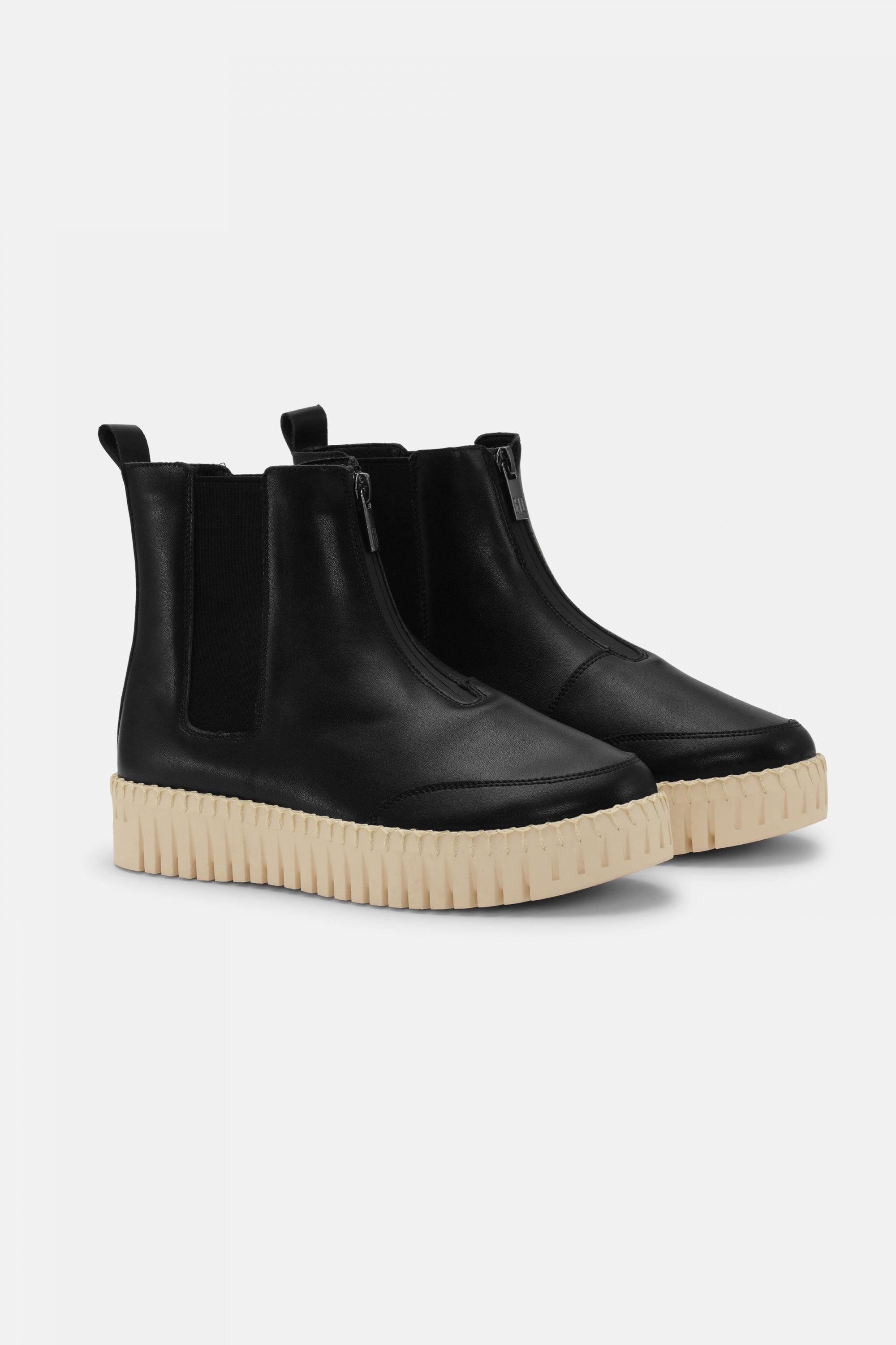 Chelsea Laarzen TULIP6372 - Black 001 | Black | Boots | Ilse Jacobsen