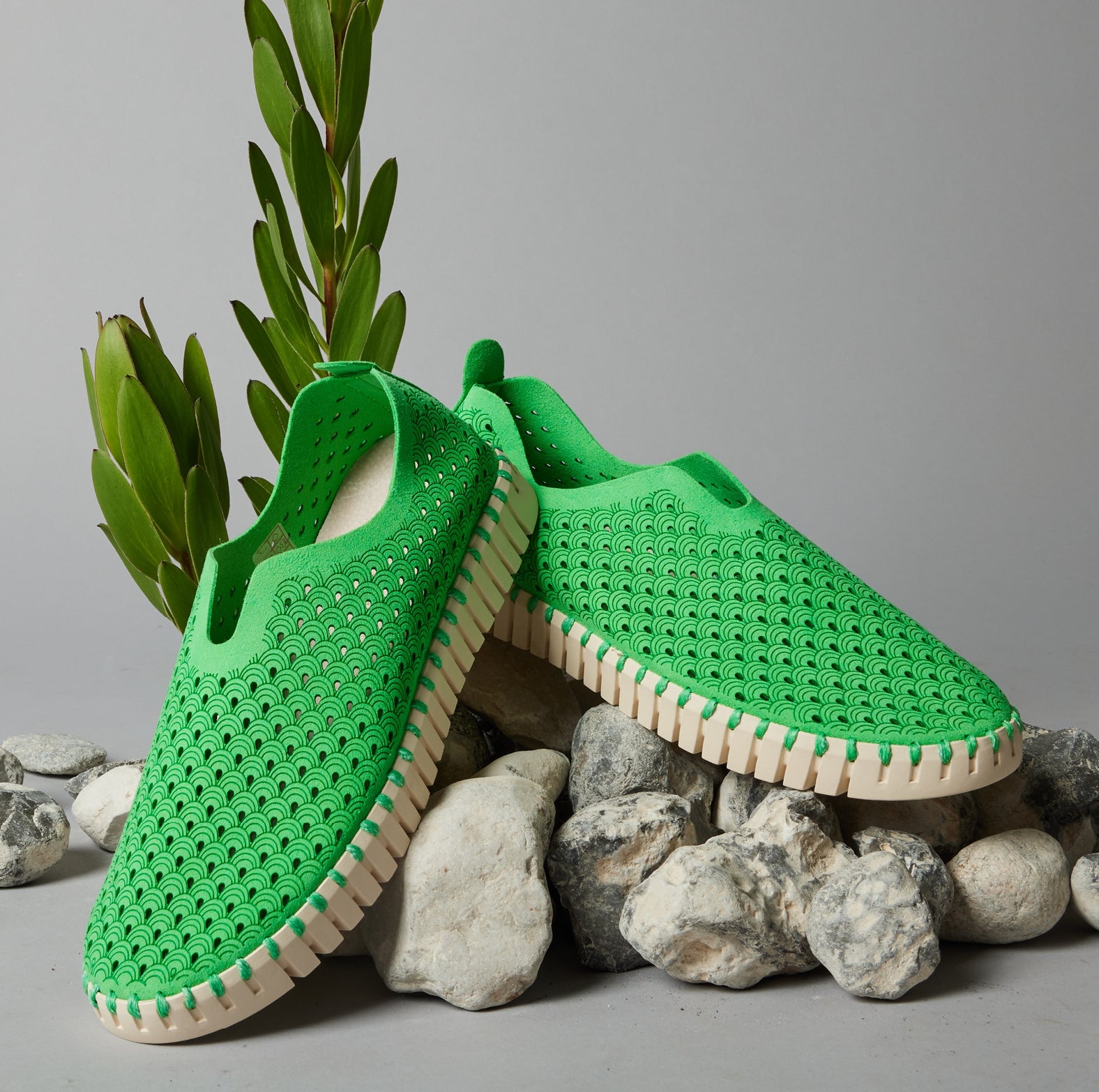 Instappers TULIP3275 beige zool - 495 Bright Green | Bright Green | Shoes | Ilse Jacobsen