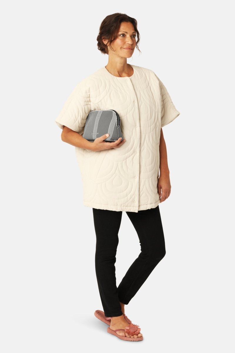 Gebreide Makeup Tas KNITTY02 | Milk Creme Black | Accessories | Ilse Jacobsen