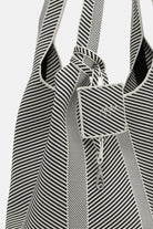 Gebreide Tas KNITTY01 | Milk Creme Black | Accessories | Ilse Jacobsen