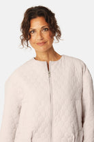 Korte Gewatteerde Jas HONEYCOMBE01 | Kit | Jacket | Ilse Jacobsen