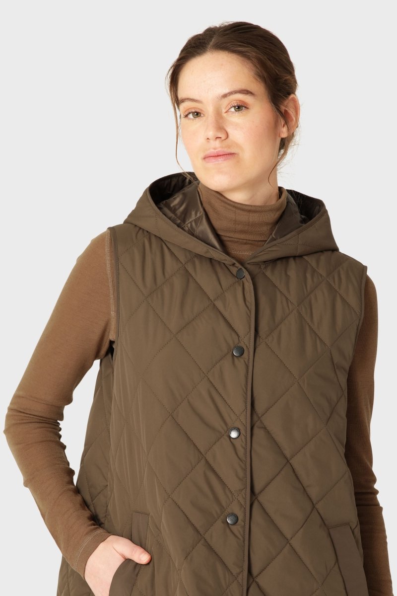 Lange Gewatteerde Bodywarmer BEAT02 | Nut | Vest | Ilse Jacobsen