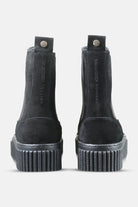 Suède chelsea boots CALIRA06 | Black Black | Shoes | Ilse Jacobsen