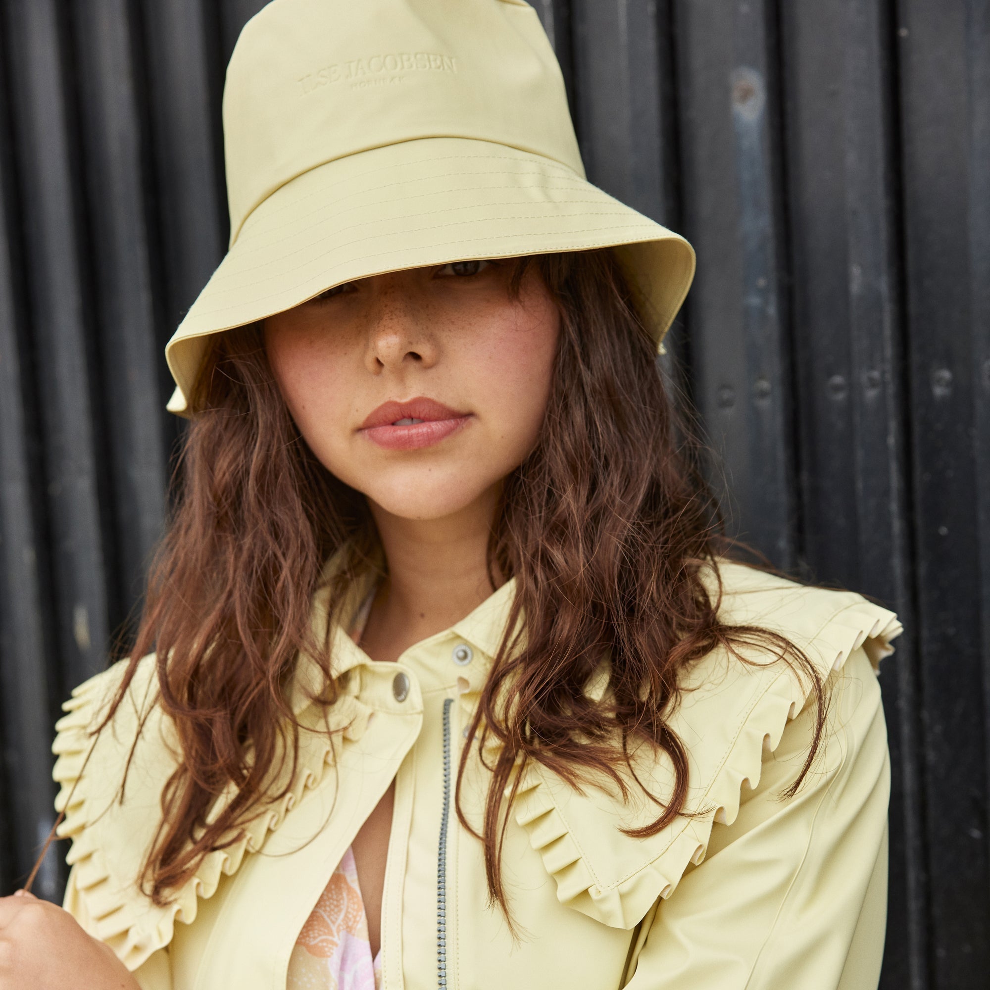 Regenhoed RAIN137 - 827 Flan Yellow | Flan Yellow | Hat | Ilse Jacobsen